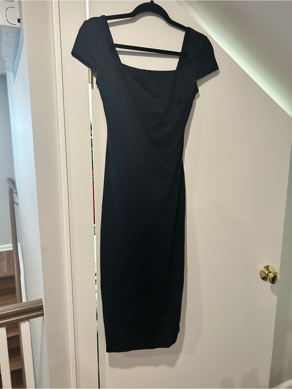 Popilush Classic Black Square-Neck Midi Dress
